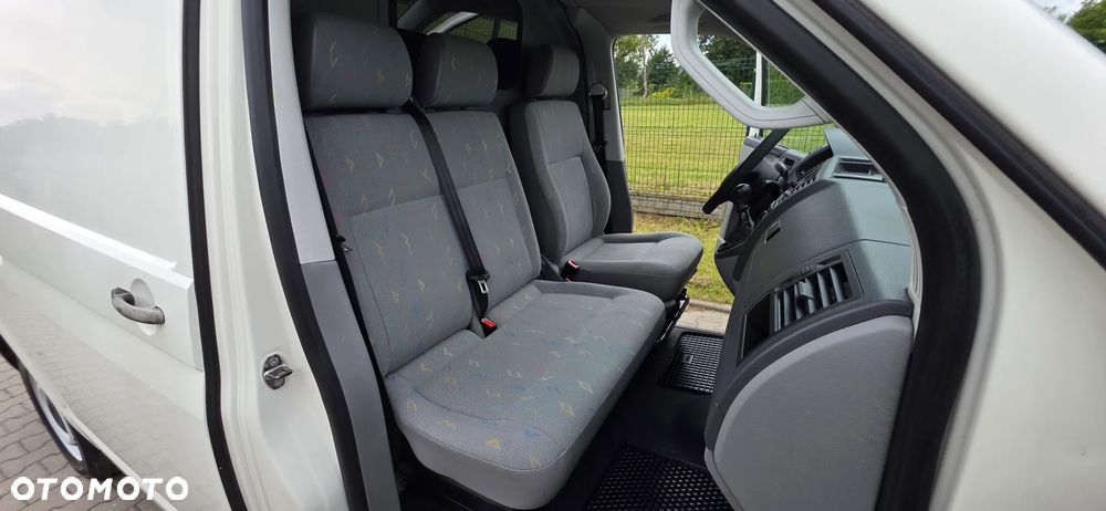 Volkswagen Transporter - 21