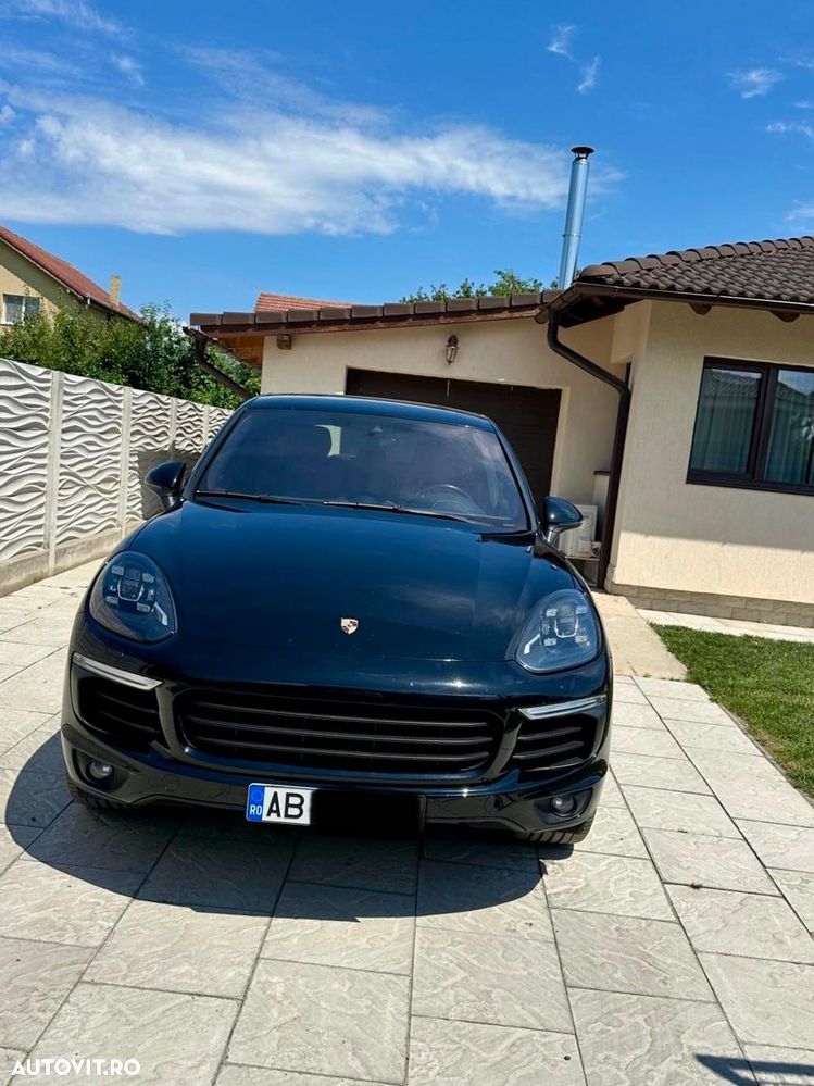 Porsche Cayenne Platinum Edition - 1