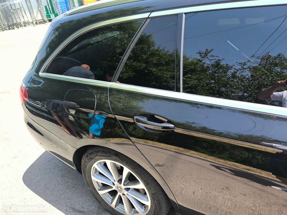 Mercedes-Benz E 220 d 4Matic 9G-TRONIC Avantgarde - 7