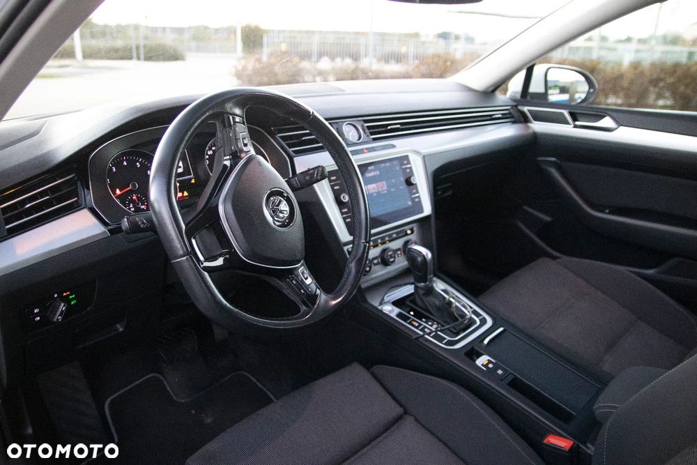 Volkswagen Passat 1.8 TSI BMT Comfortline DSG - 9