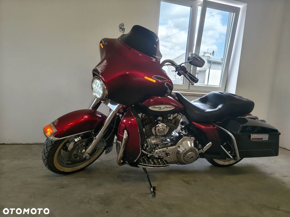 Harley-Davidson FLH Electra Glide - 1
