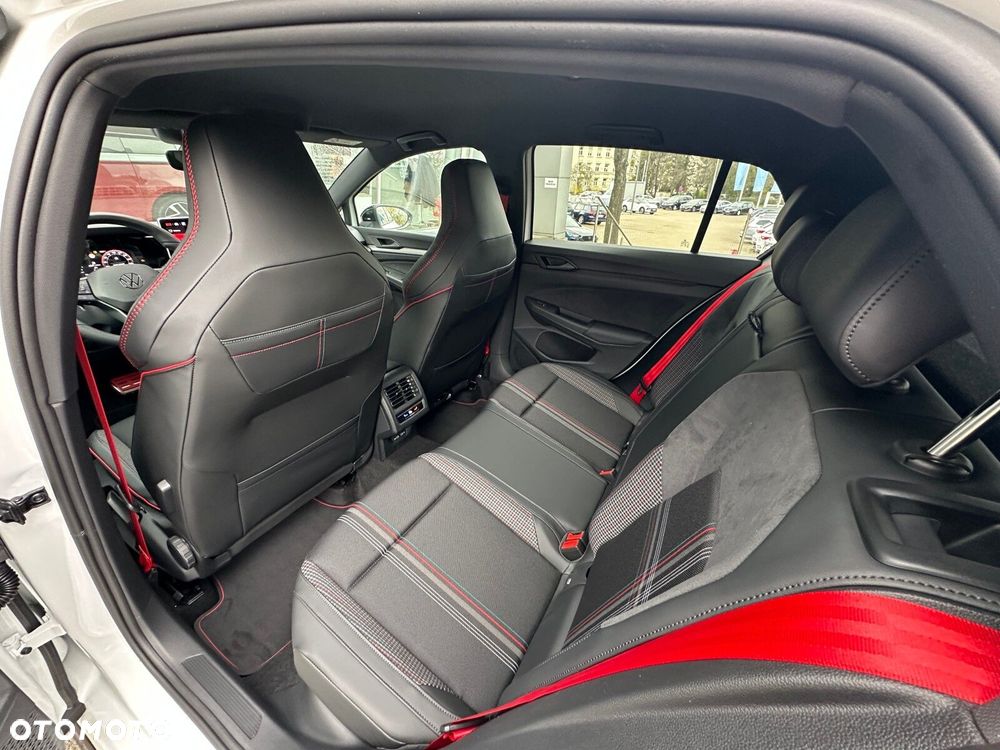 Volkswagen Golf 2.0 TSI GTI Edition 50 DSG - 28