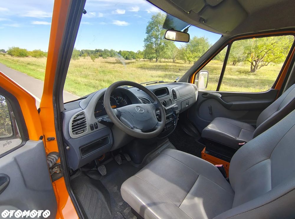 Mercedes-Benz SPRINTER - 6