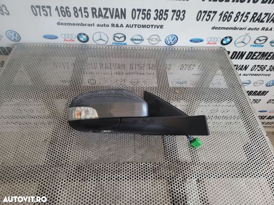 Oglinda Dreapta Volvo V70 Cu Lumina Ambientala Si Pliere Electrica An 2007-2016 Mic Defect - 6