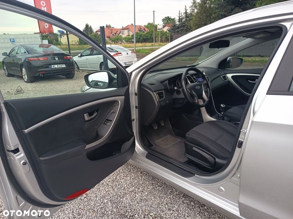Hyundai i30 1.4 Comfort - 17