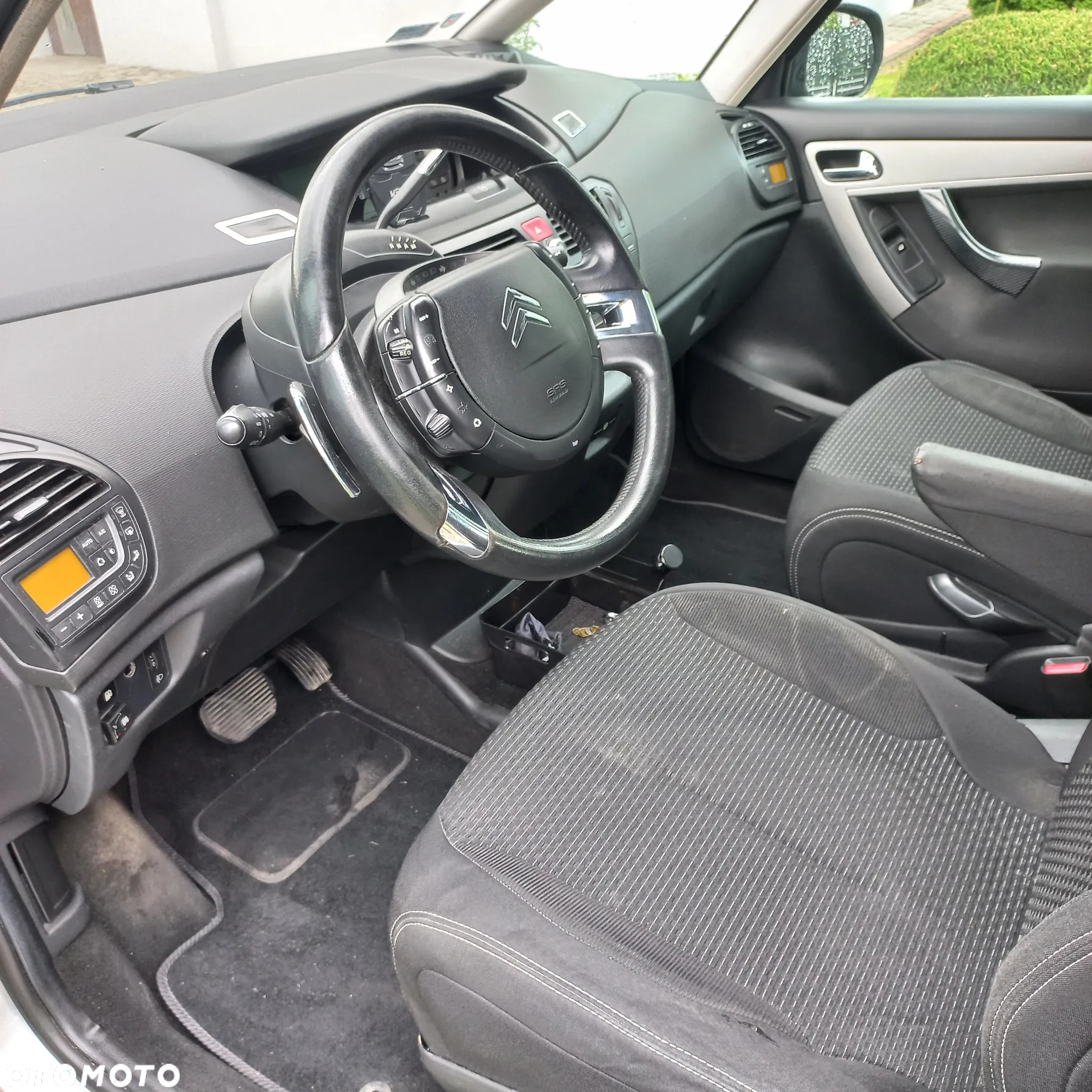 Citroën C4 Grand Picasso 2.0i Exclusive MCP - 6
