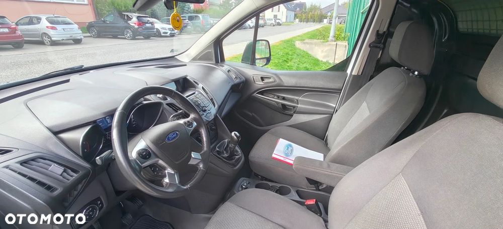 Ford Transit Connect - 19