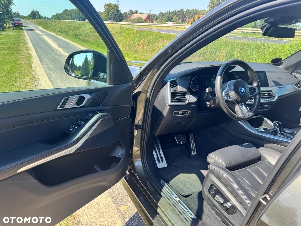 BMW X5 xDrive45e - 19
