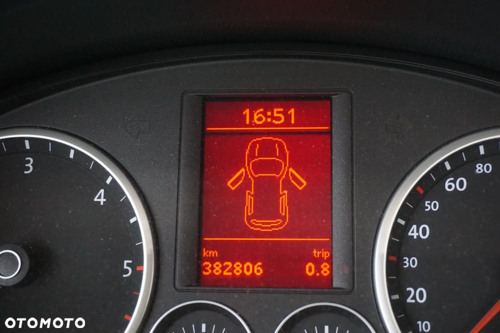 Volkswagen Tiguan 2.0 TDI DPF 4Motion Track & Style - 26