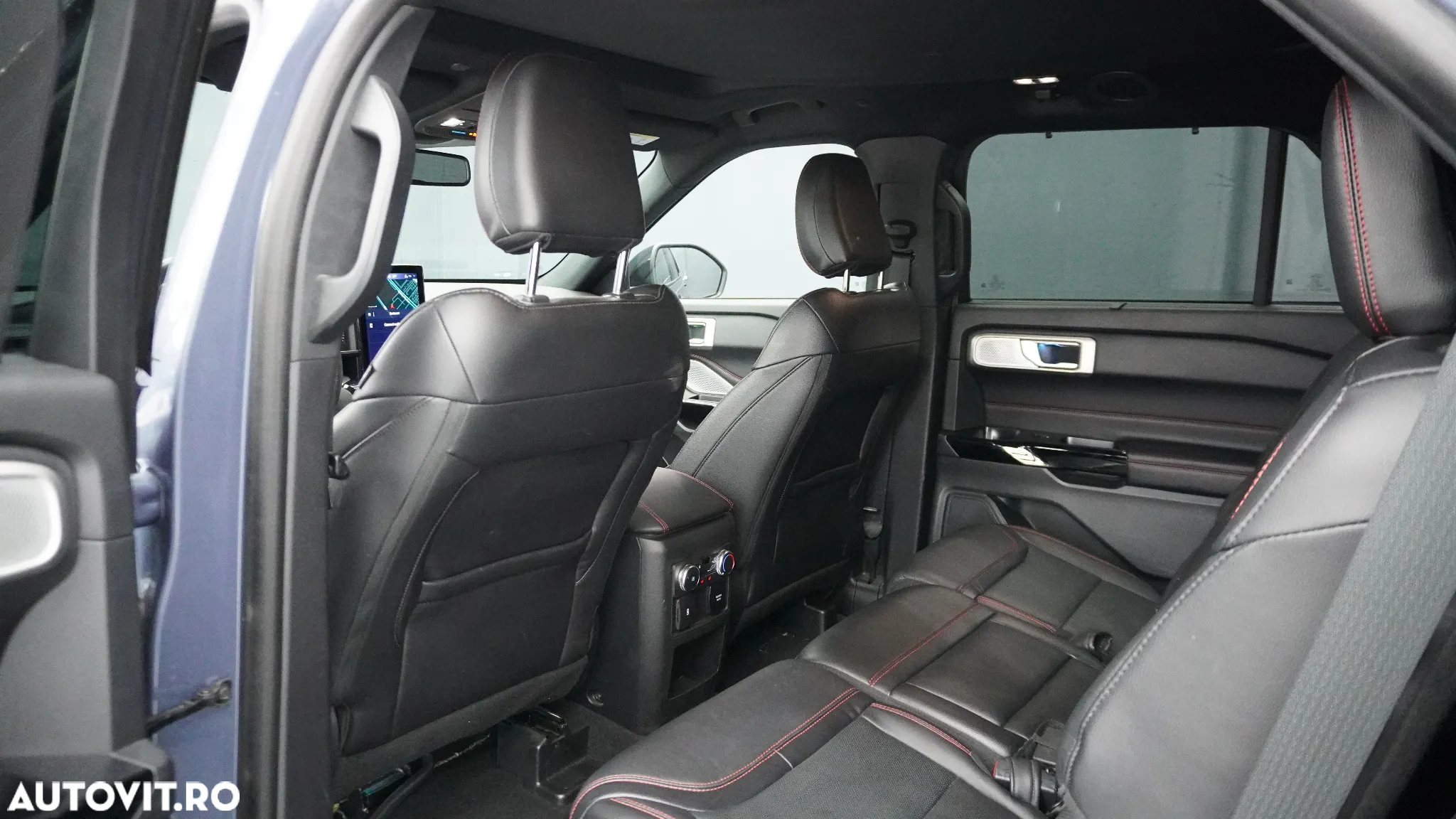 Ford Explorer 3.0 PHEV ST-Line - 4
