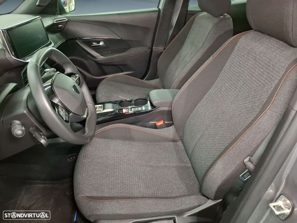 Peugeot e-2008 54 kWh Style - 11