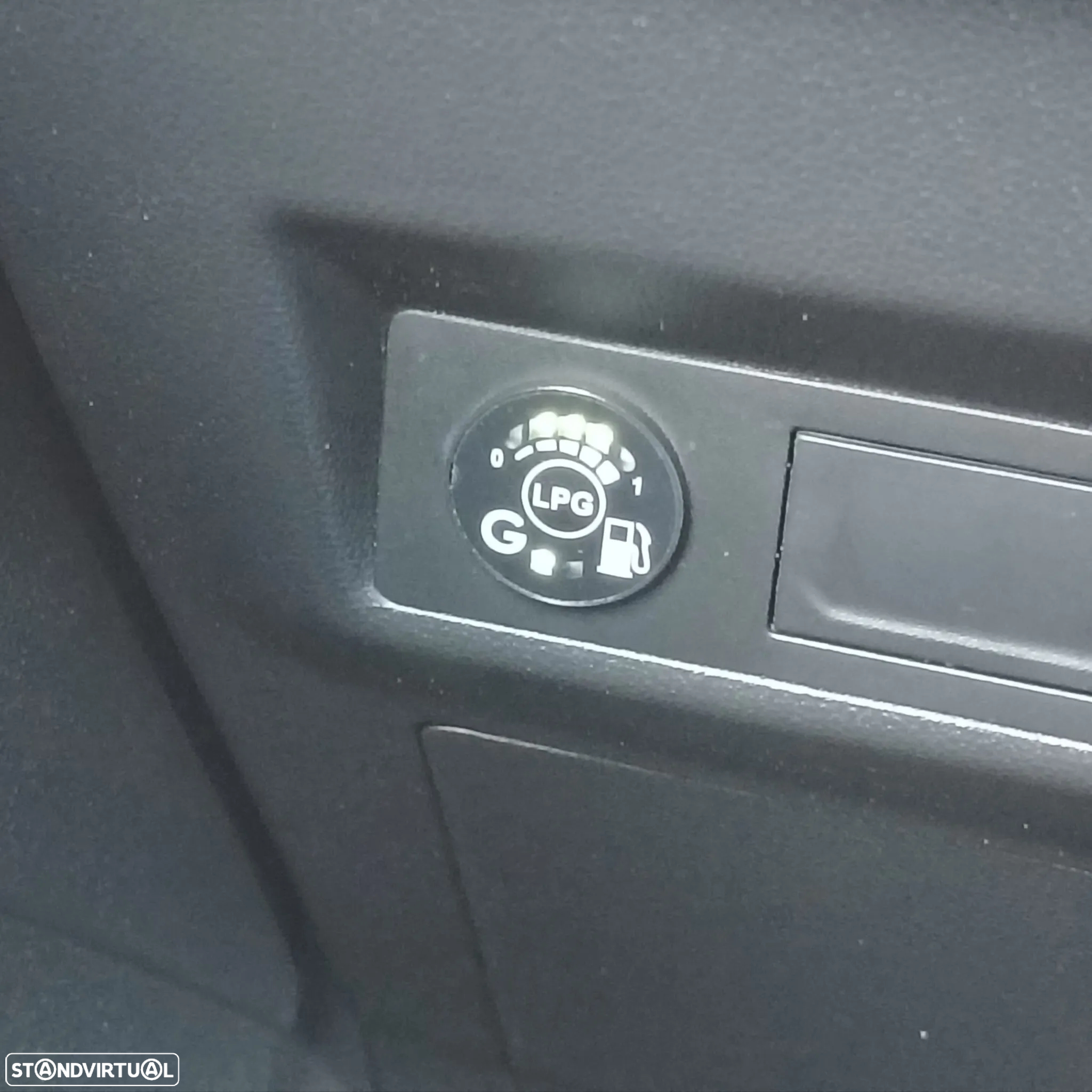 Renault Captur 1.0 TCe Techno Bi-Fuel - 18