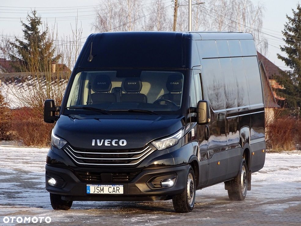 Iveco Daily 35S18 L4H2 3.0 180 Hi-MATIC FULL LED Blaszak Furgon UNIKAT!! JAK NOWY!! Salon PL 1 Wł.!! - 4