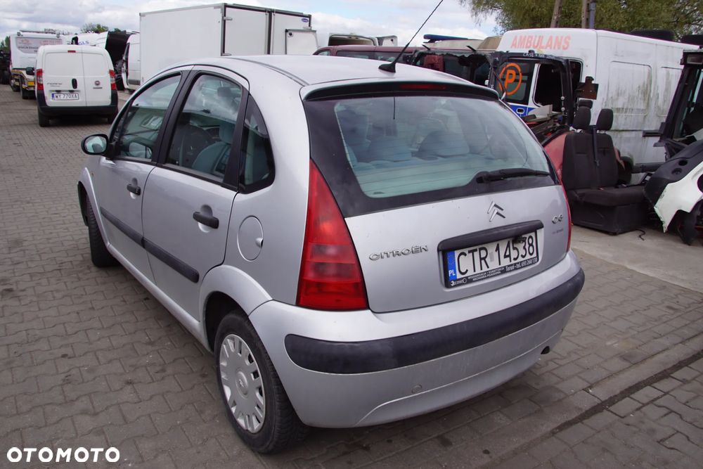 Auto na części - Citroen C3 I 1.4 73 KM KFV 20CQ09 EZR 2003R Silnik Skrzynia Drzwi Maska Błotnik Klapa Zderzak Lampa Lusterko Klamka Szyba Deska Kokpit Sterownik Moduł Czujnik Licznik Panel Wyświetlacz Kierownica - 6