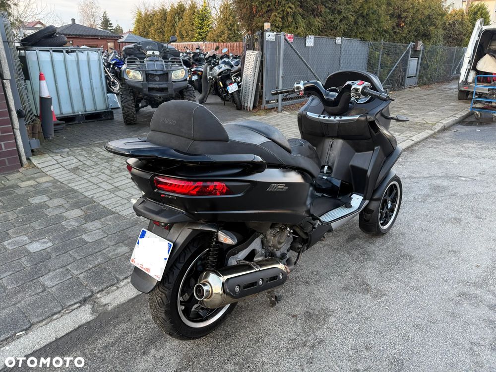 Piaggio MP-3 - 7