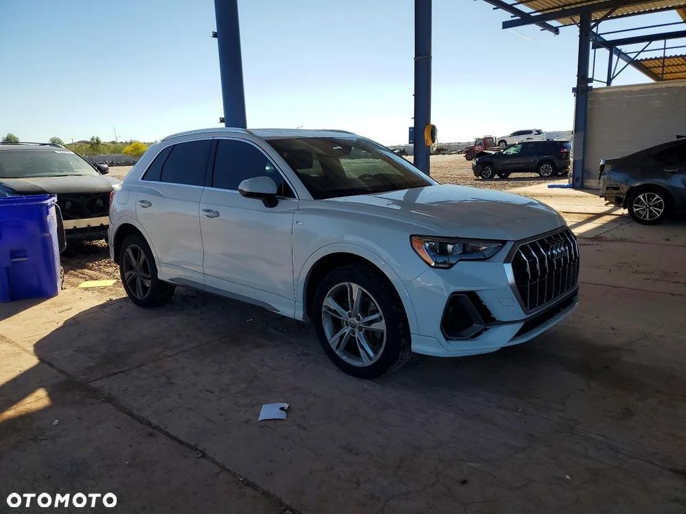 Audi Q3 45 TFSI Quattro S tronic S line - 2