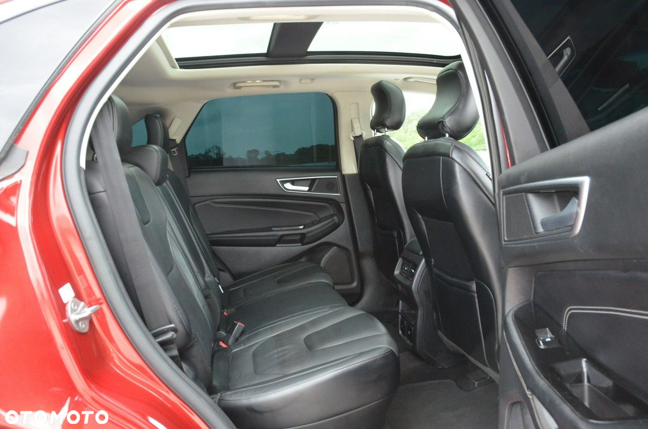 Ford Edge - 32