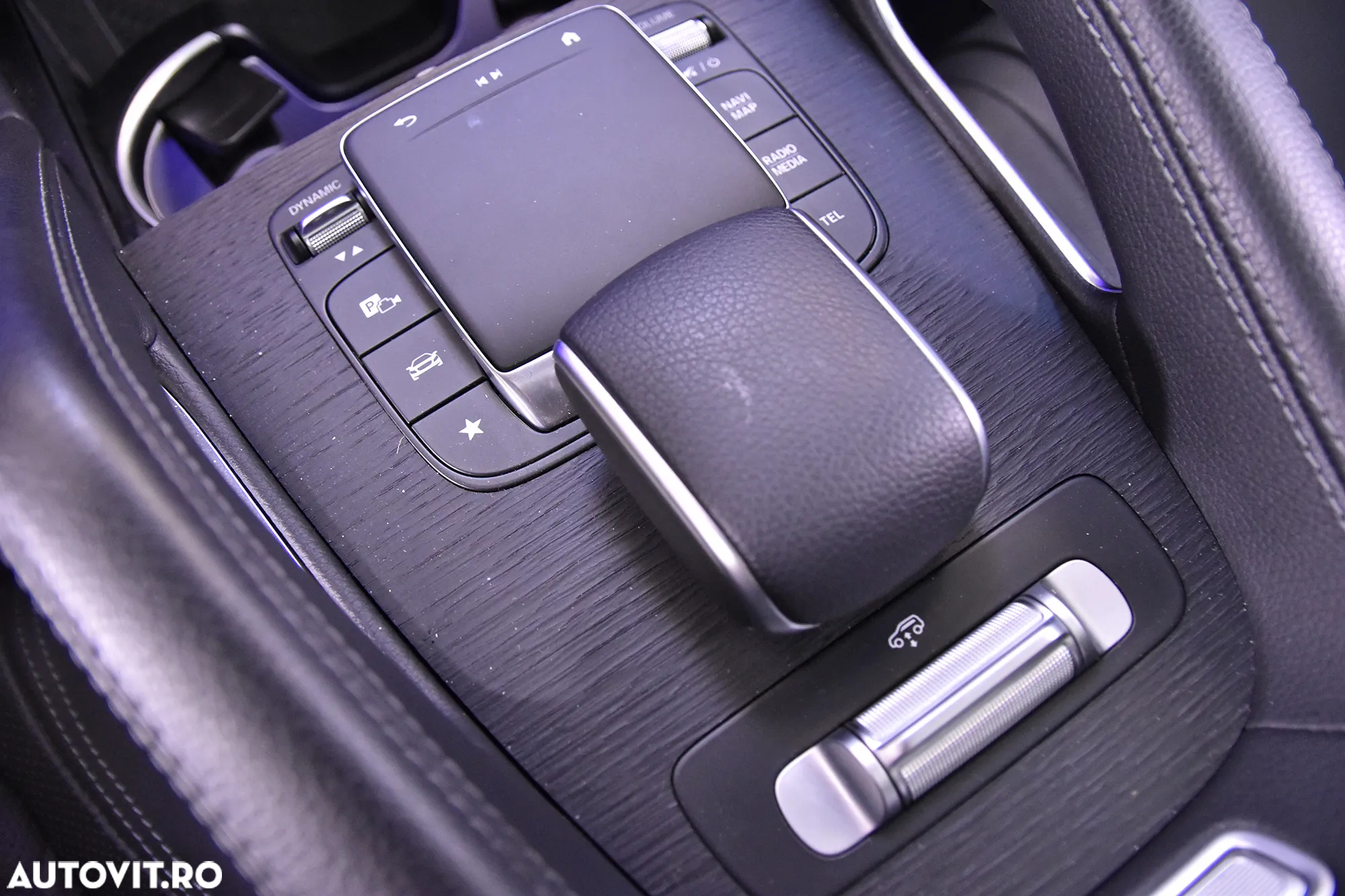Mercedes-Benz GLE 400 e 4Matic 9G-TRONIC AMG Line Advanced Plus - 19