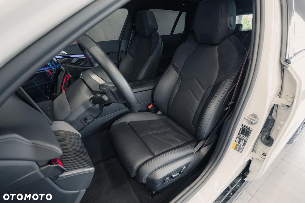BMW i5 - 13