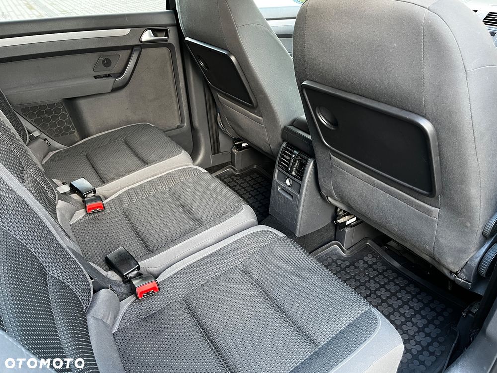 Volkswagen Touran 1.6 TDI DPF BlueMotion Technology Comfortline - 15