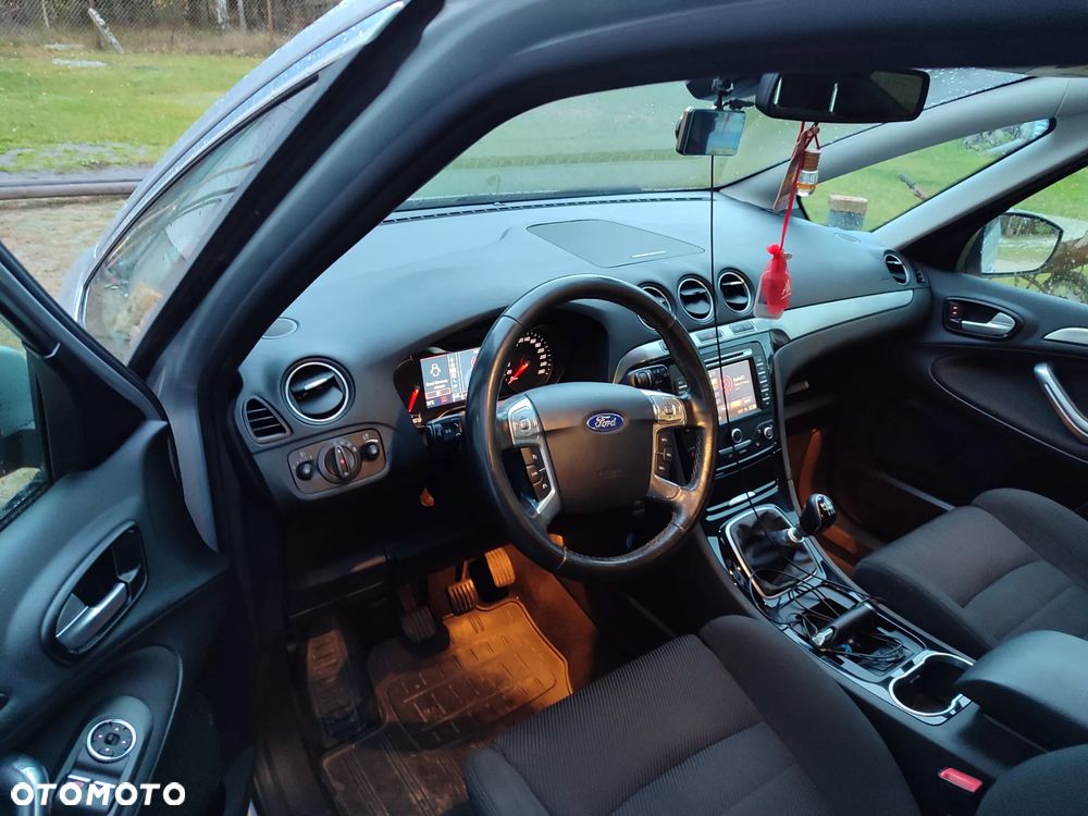 Ford S-Max 2.0 TDCi DPF Titanium - 15