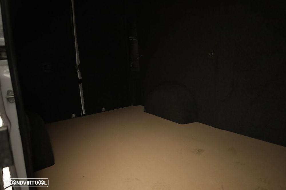 Peugeot boxer 2.2 bluehdi 333 l2h2 - 19