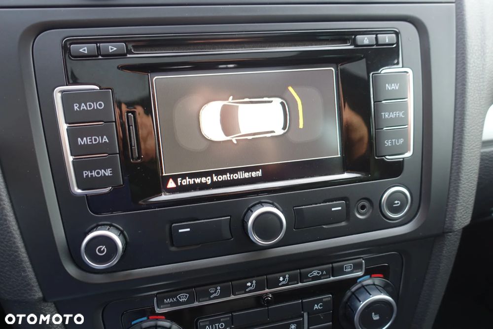 Volkswagen Golf 1.4 TSI BlueMotion Technology Comfortline - 4