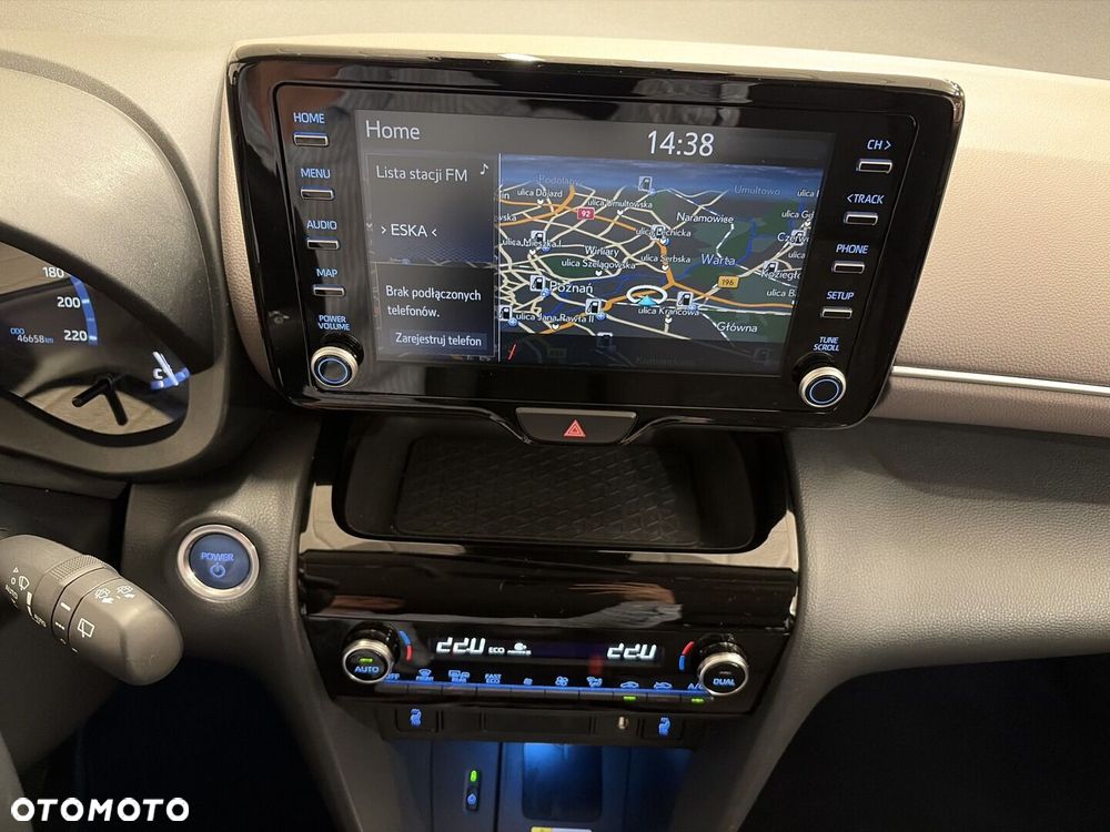 Toyota Yaris Cross - 18