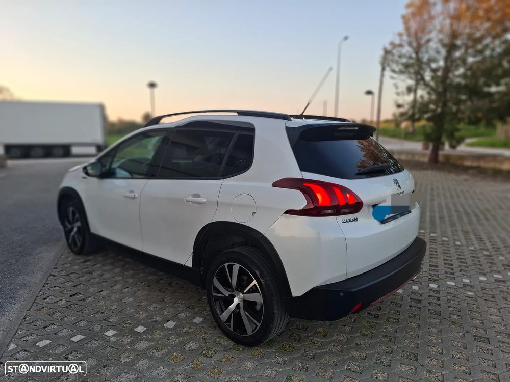 Peugeot 2008 1.6 BlueHDi GT Line - 2