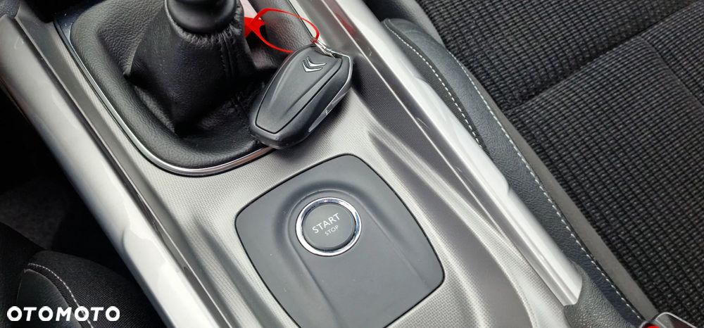 Citroën C4 PureTech 130 Stop&Start SHINE - 30