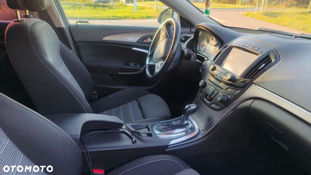 Opel Insignia 2.0 CDTI automatik Business Edition - 25