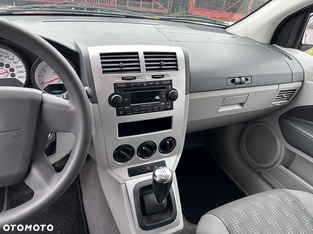 Dodge Caliber 1.8 SE - 17