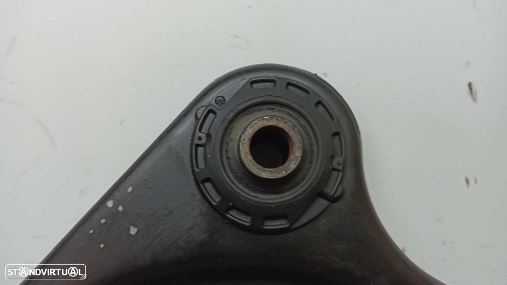 BRAÇO SUSPENSÃO INFERIOR FRENTE ESQUERDO CITROEN C3 1.4 HDI SATISFACTION - 6
