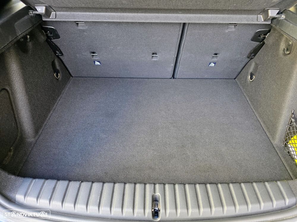 BMW 116 d Pack Desportivo M - 58