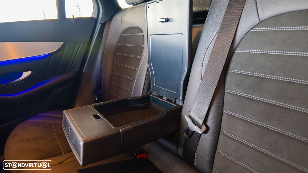 Mercedes-Benz GLC 300 de Coupe 4Matic 9G-TRONIC AMG Line Plus - 31