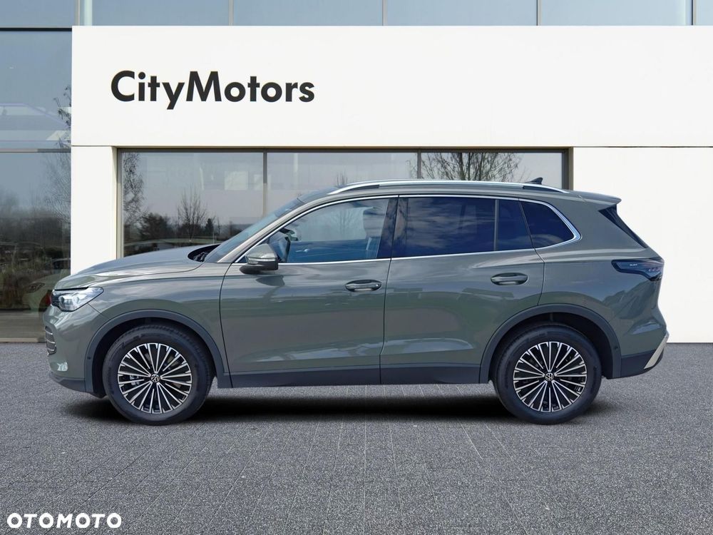 Volkswagen Tiguan - 8