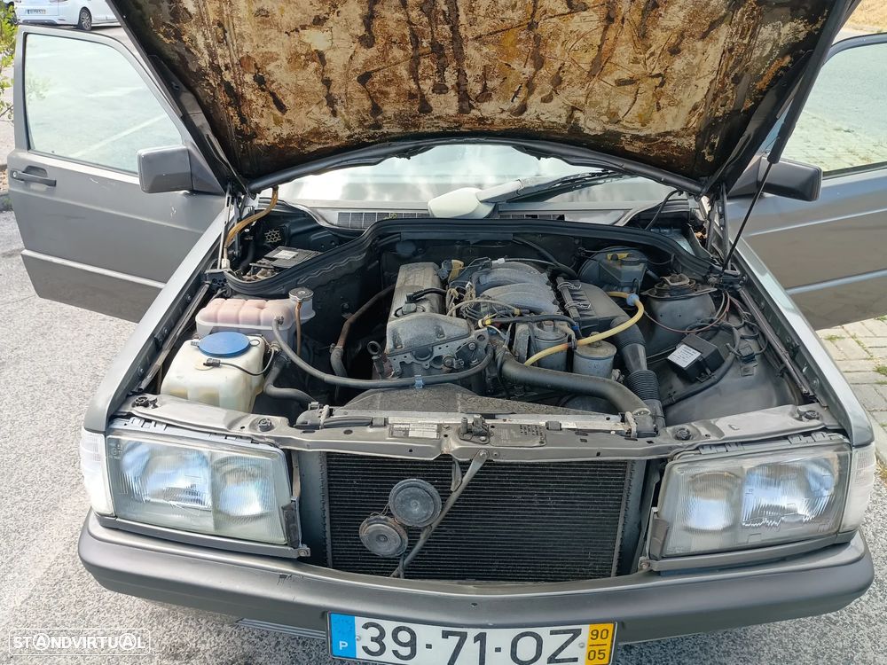Mercedes-Benz A 190 - 19