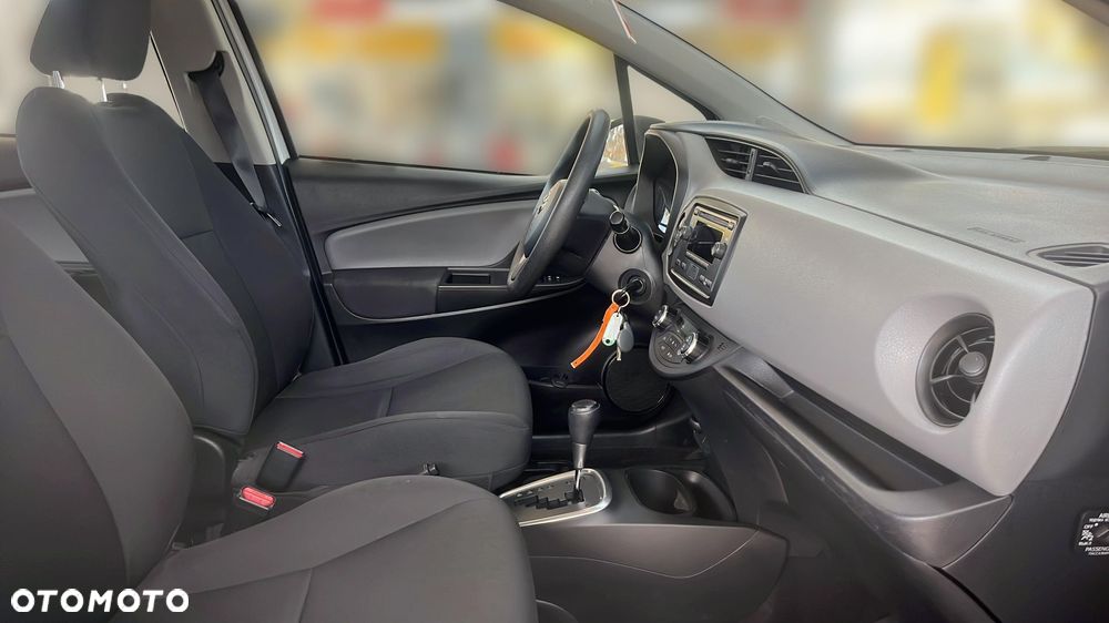 Toyota Yaris - 9