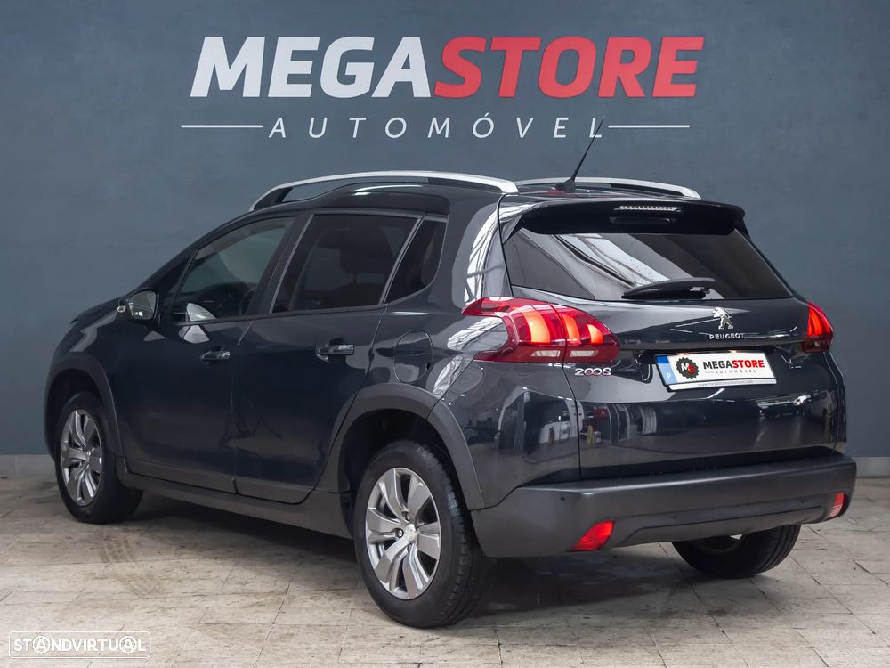 Peugeot 2008 1.2 PureTech Signature - 5