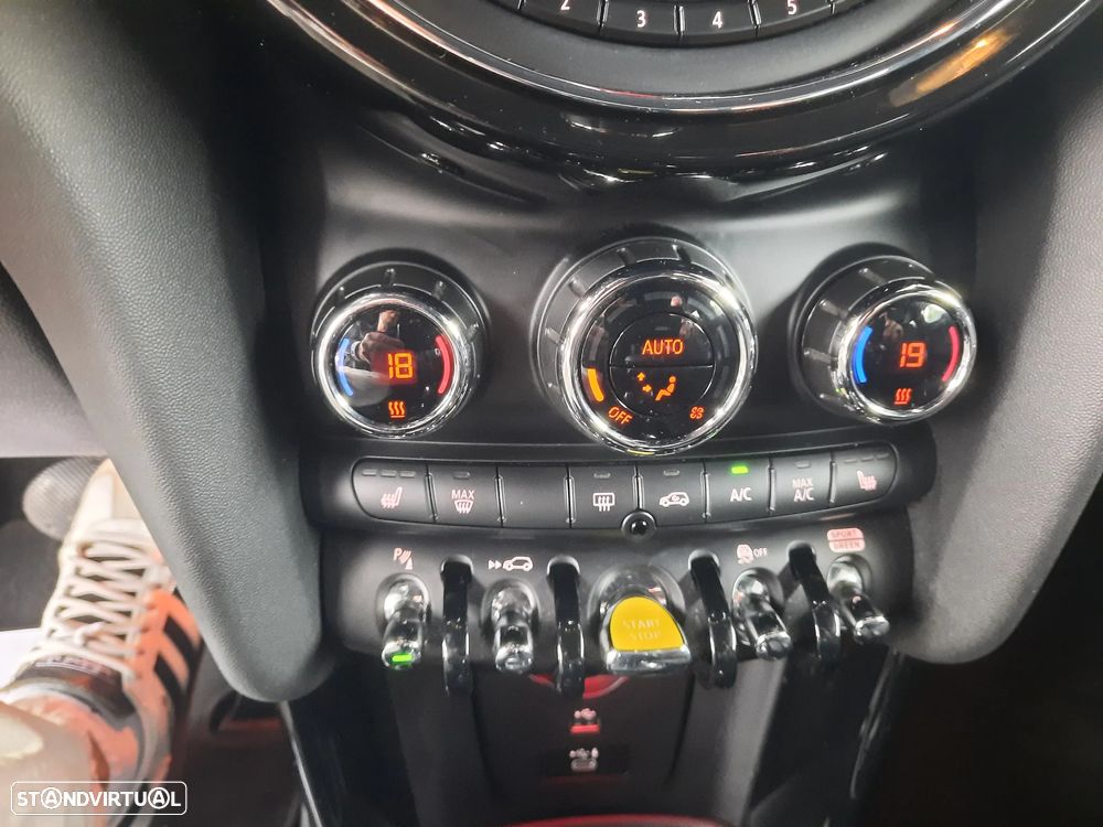 MINI 3 Portas Cooper SE Premium Extra Resolute Edition - 31