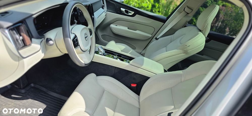 Volvo XC 60 B5 B AWD Inscription - 16