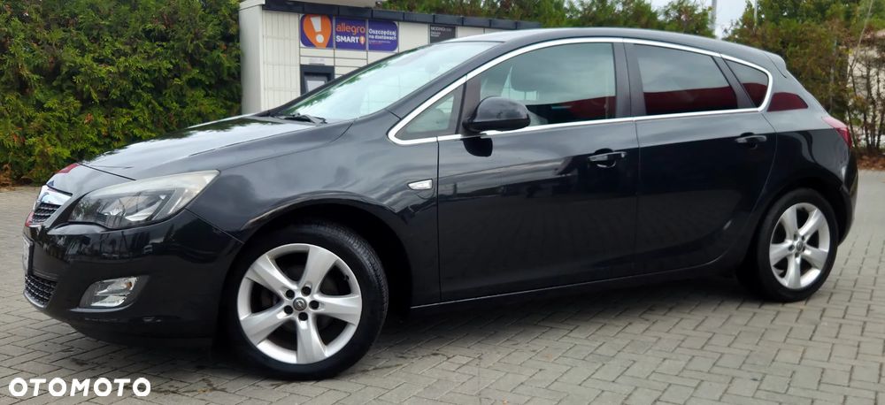 Opel Astra 2012