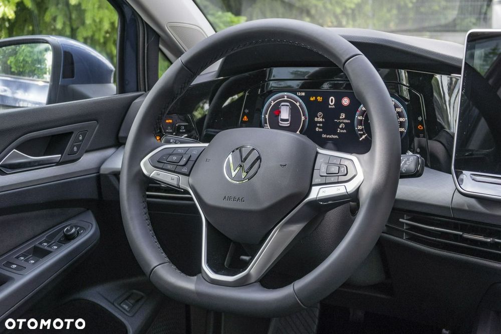 Volkswagen Golf - 26