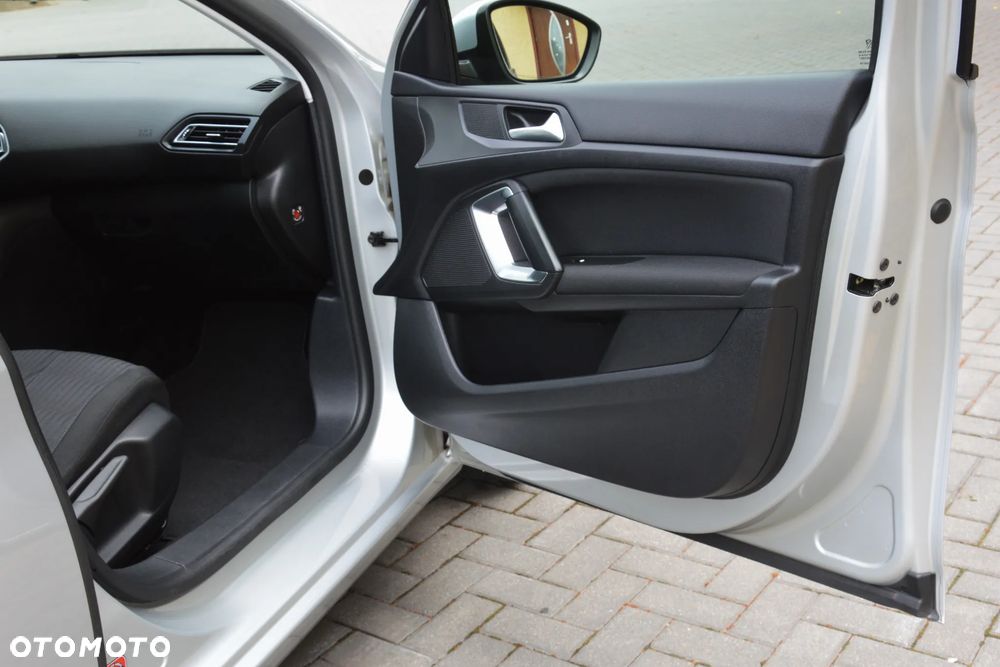 Peugeot 308 - 32