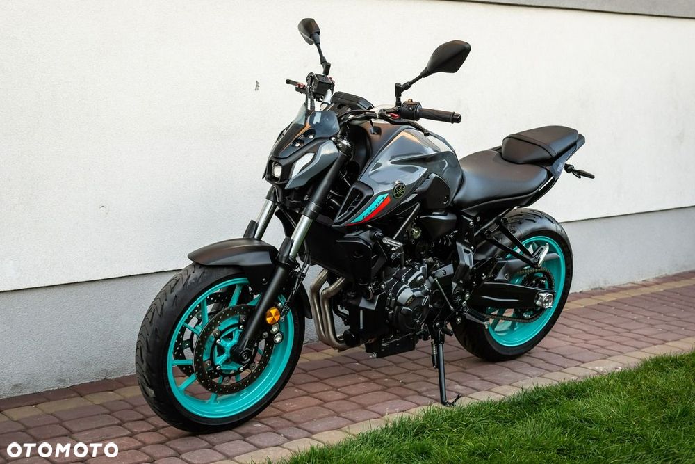 Yamaha MT - 6