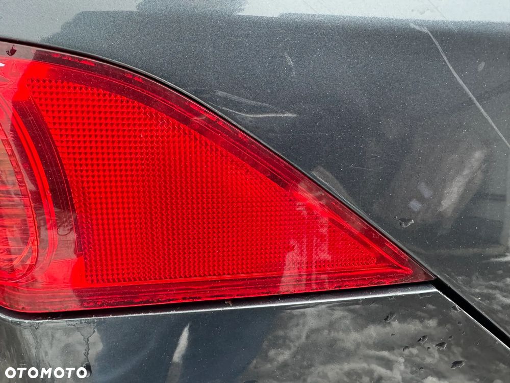 HONDA ACCORD VII LAMPA PRAWY TYŁ PRAWA TYLNA Z BŁOTNIKA BŁOTNIK SEDAN - 3