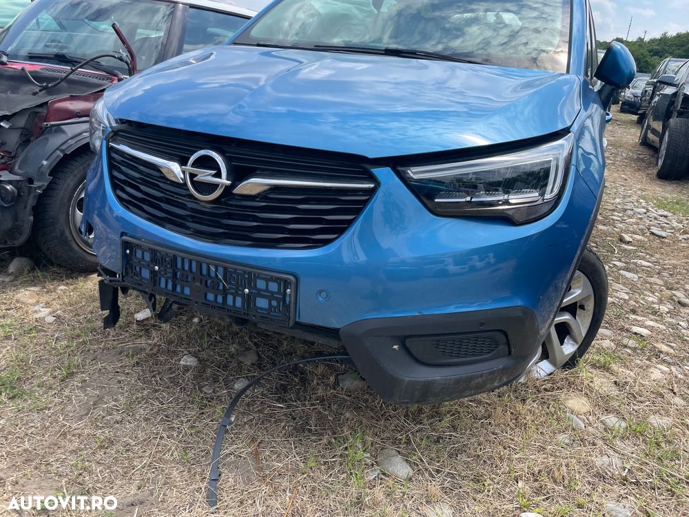 Dezmembrez Opel crossland X 2020 motor 12 benzină turbo 96kw cod HN05 cutie manuală climă faruri led matrix crosland - 2