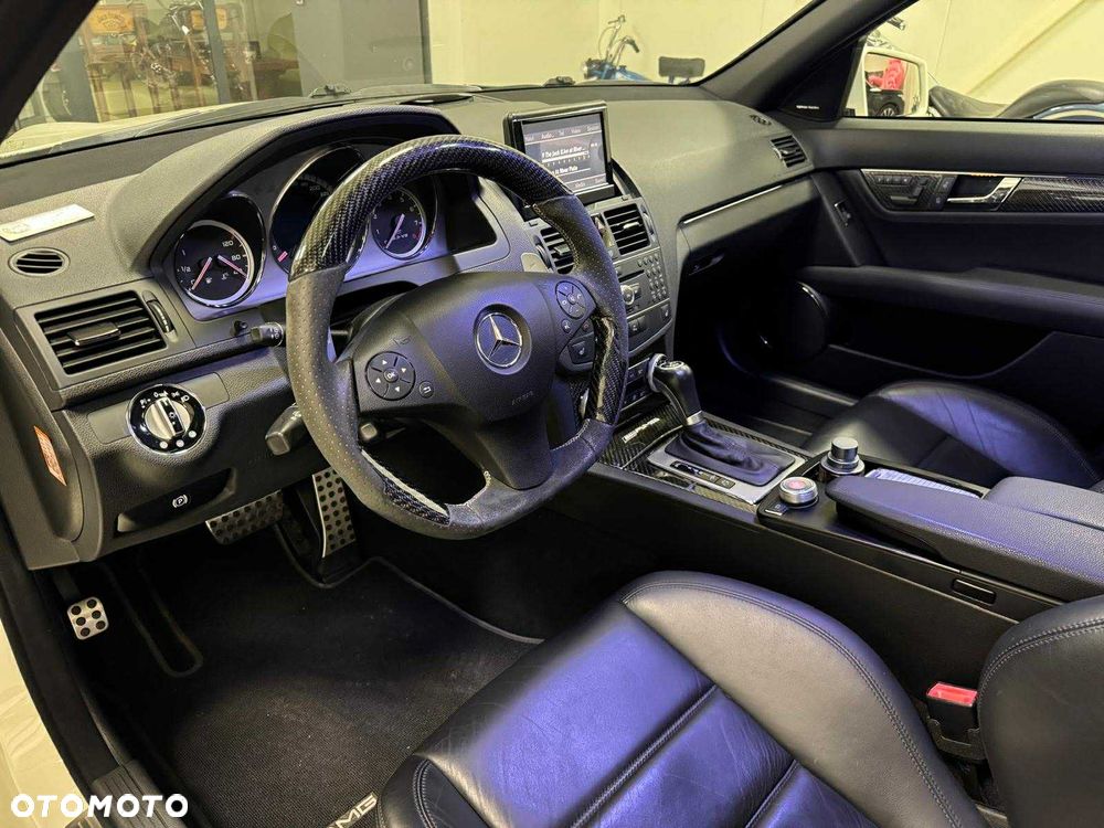 Mercedes-Benz Klasa C 63 AMG 7G-TRONIC Performance Plus SPORT EDITION - 15