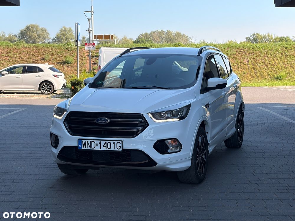 Ford Kuga - 2