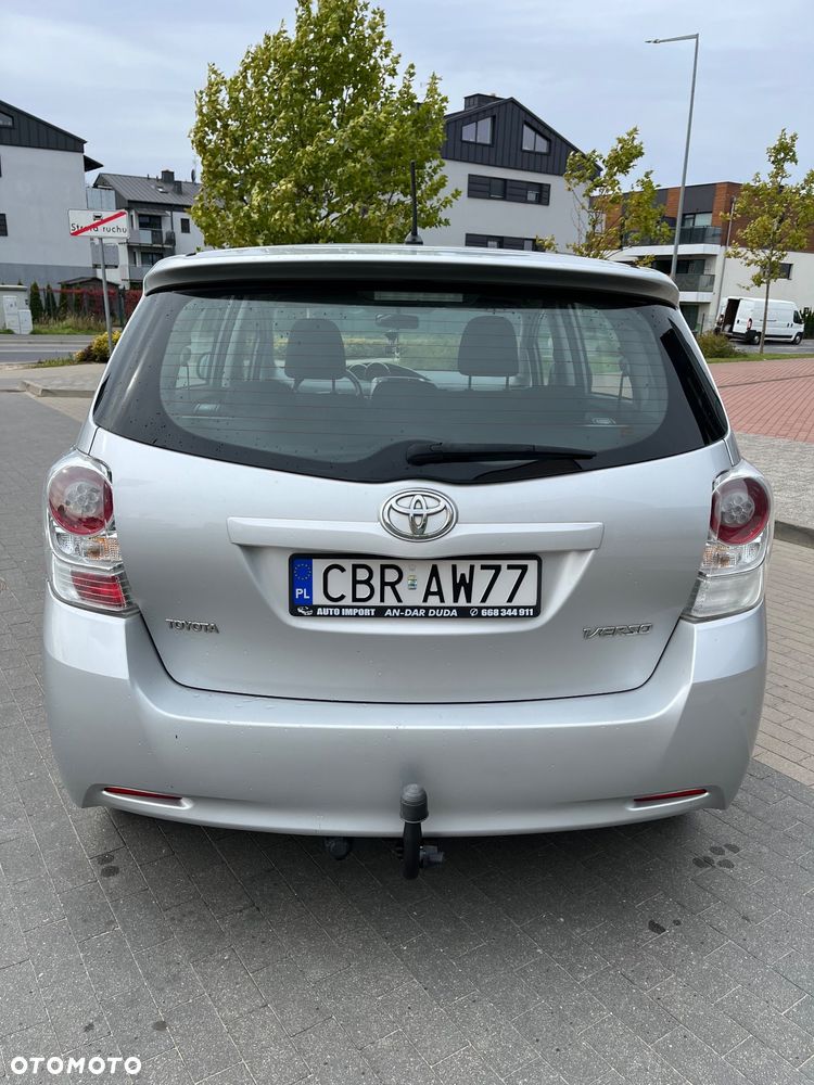 Toyota Verso - 4